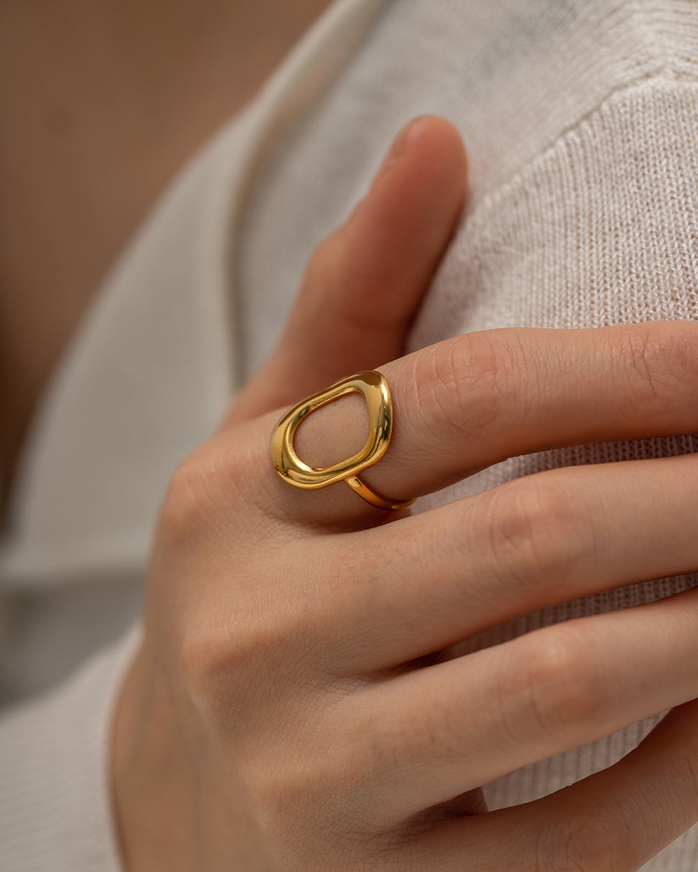 Anillo ovalado | Enchapado en oro 18k