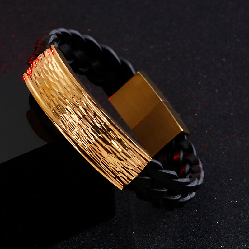 Pulsera geométrica de acero inoxidable con baño de oro