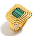 Set de aretes y anillo | Enchapado en oro 18k