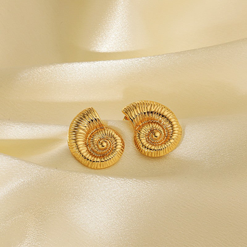 Set de aretes y gargantilla concha marina