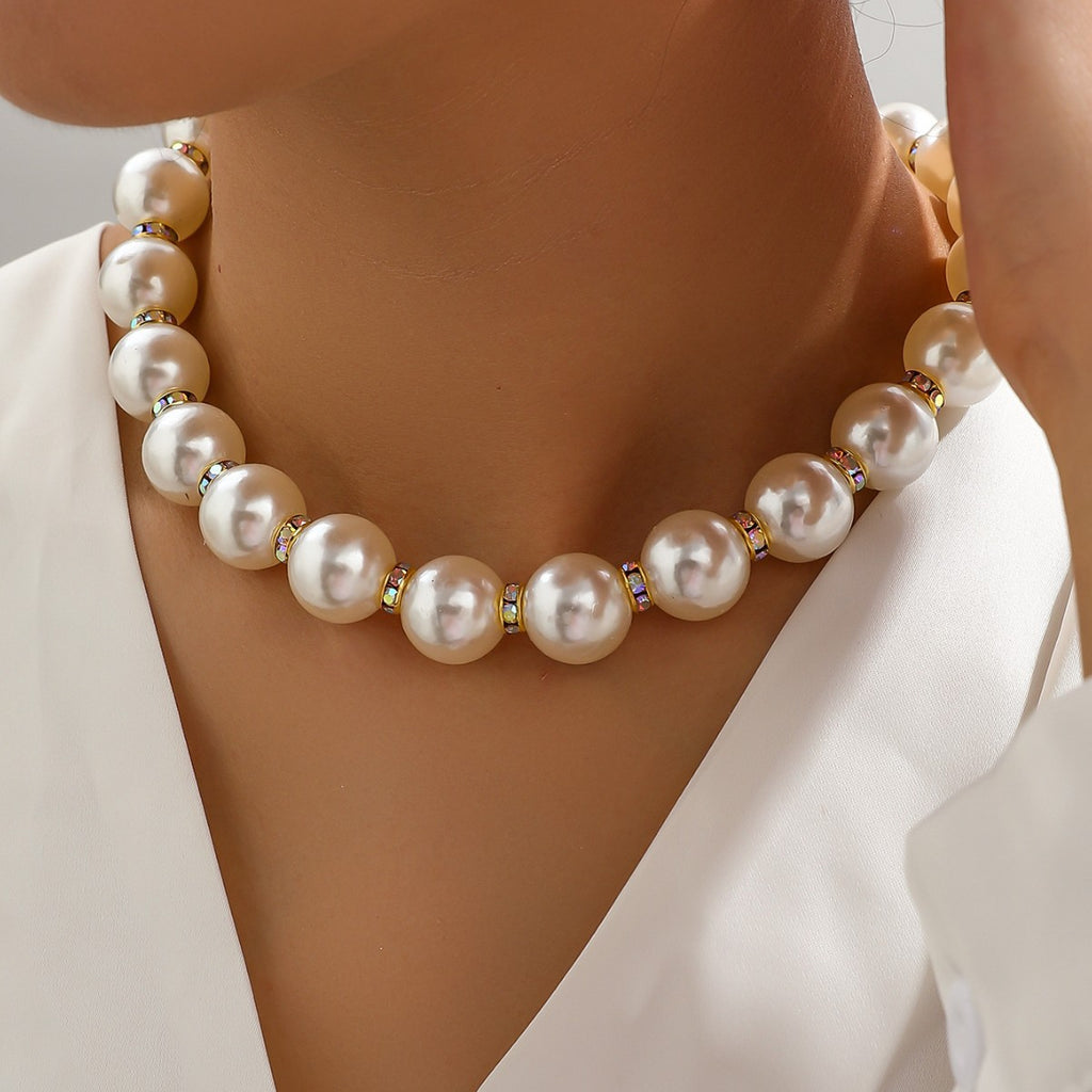 Collar de perlas de imitación