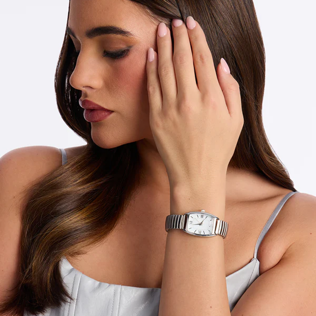 Reloj analógico | Plateado | Números Romanos