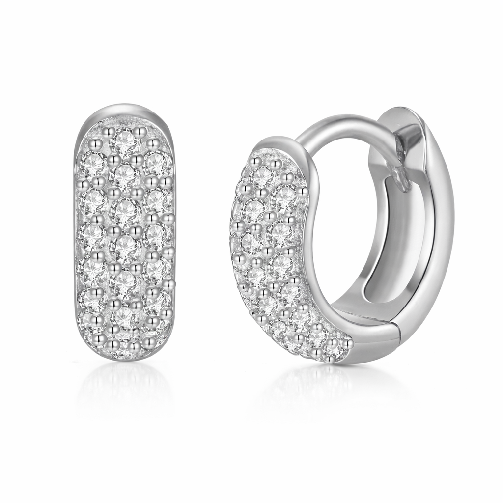 Aretes clásicos con incrustaciones de circonita brillante