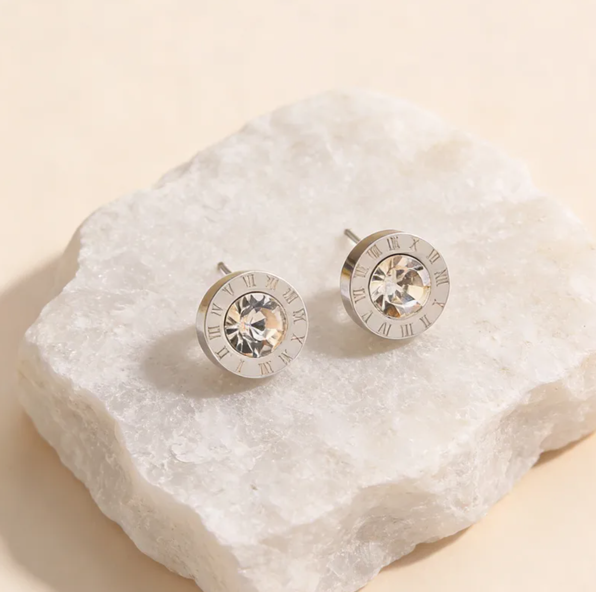 Aretes de botón con circonita M092