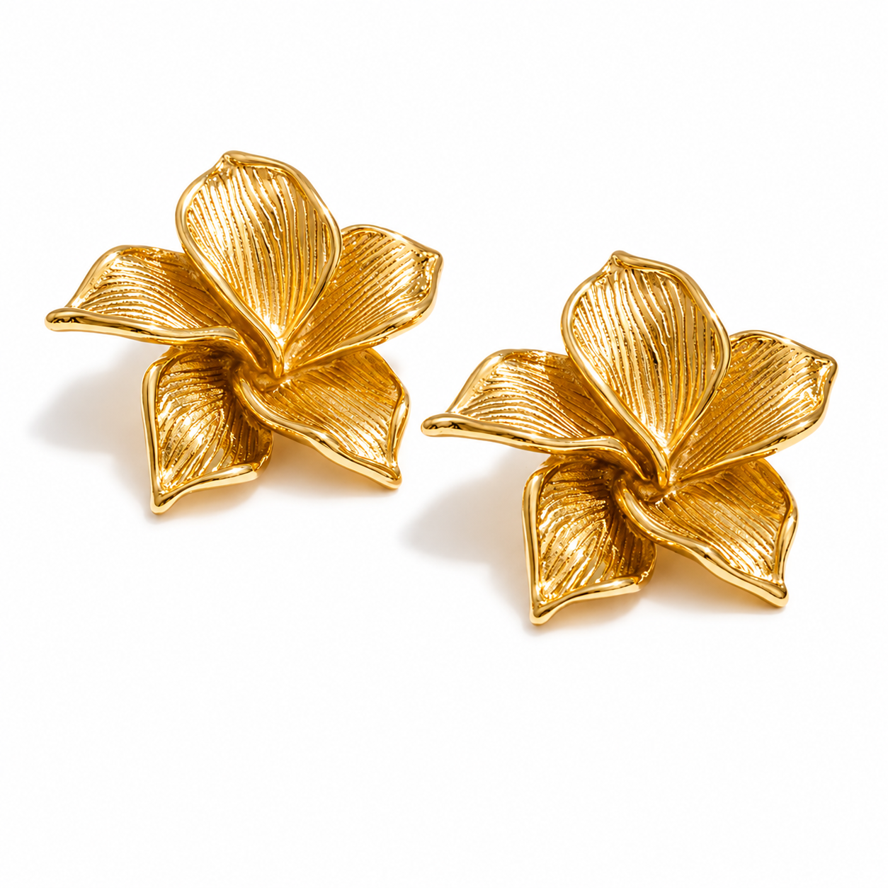 Aretes Flor de Acero Inoxidable Dorado