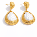 Aretes | Enchapado en oro 18k | Perlas sintéticas