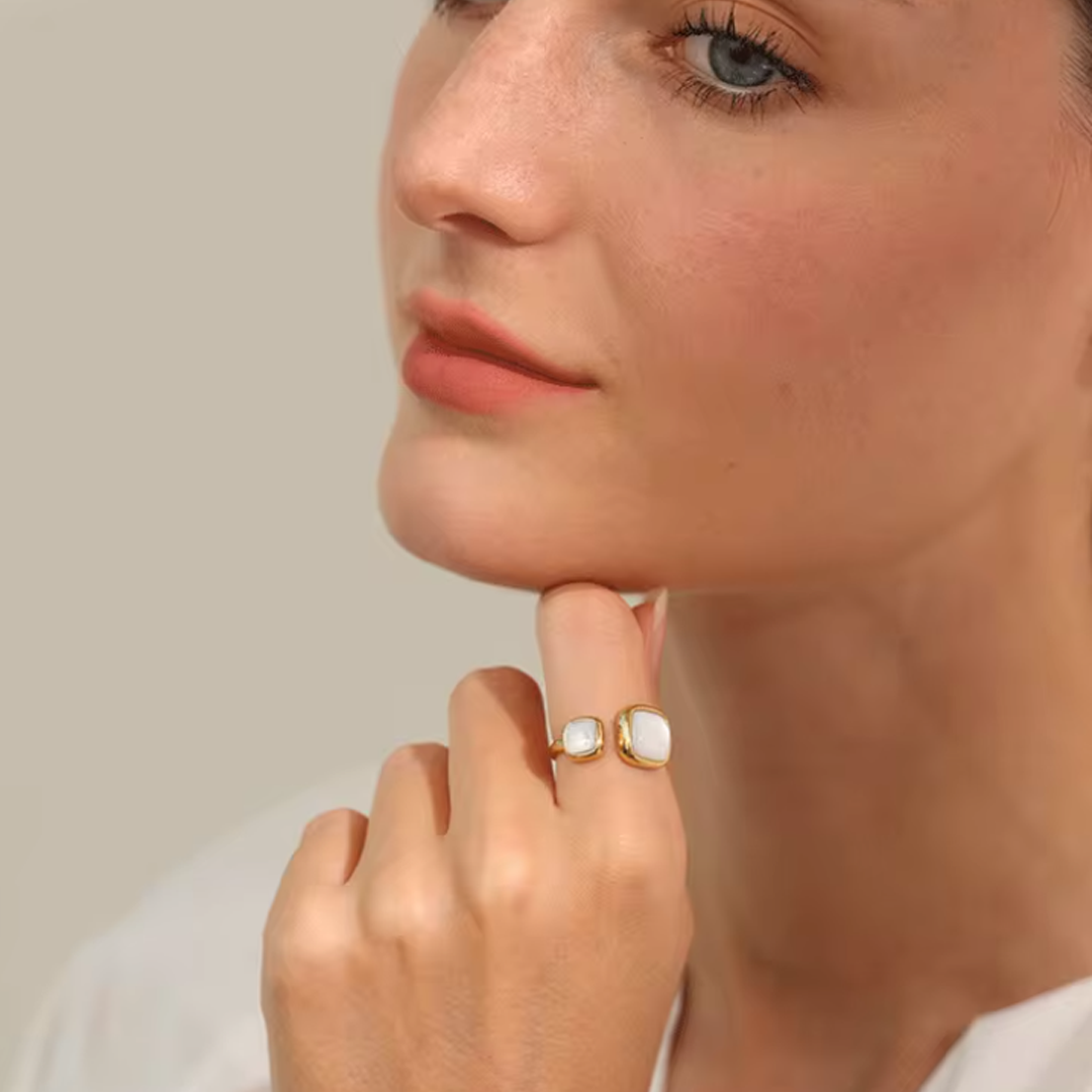 Anillo ajustable | Enchapado oro 18k | Concha natural