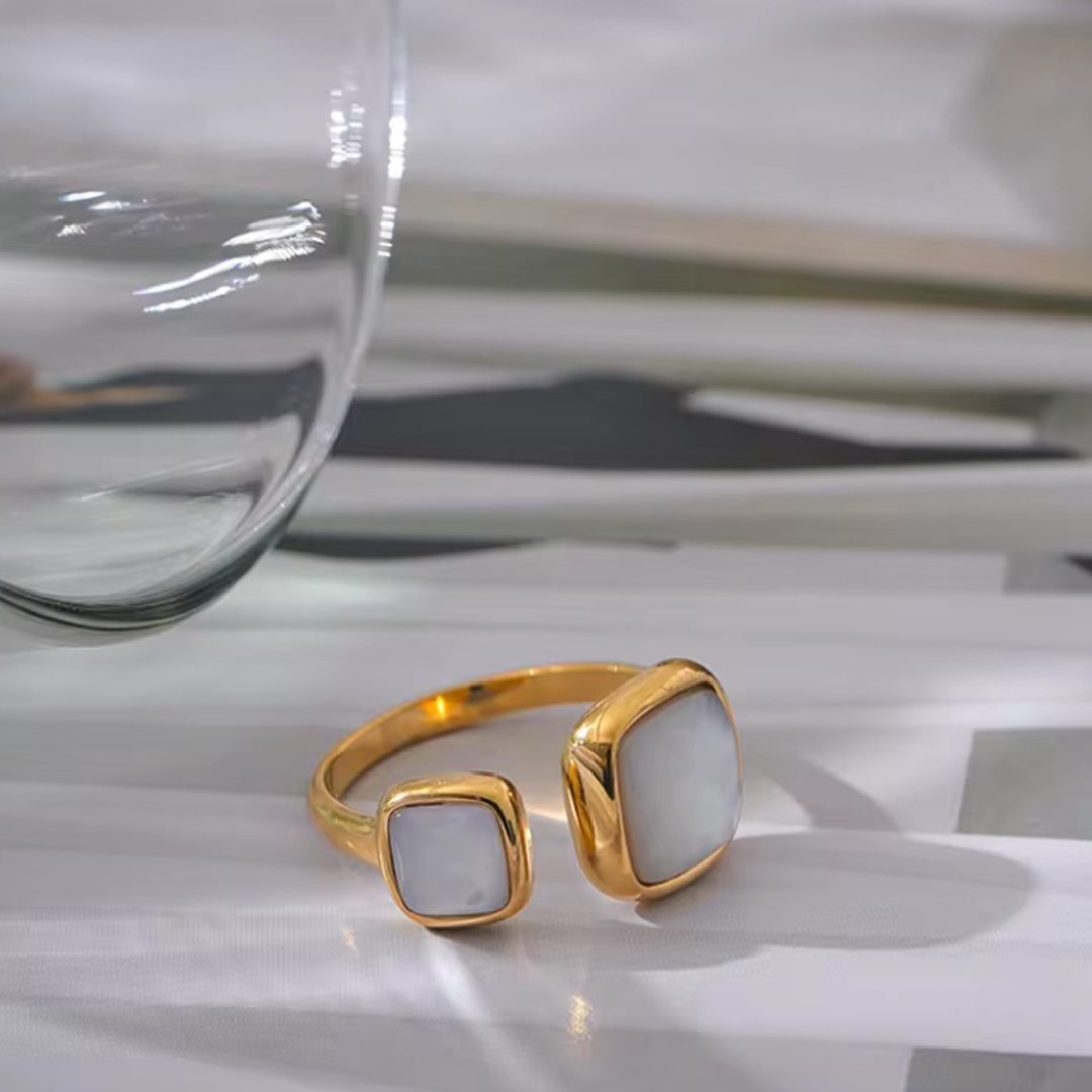 Anillo ajustable | Enchapado oro 18k | Concha natural