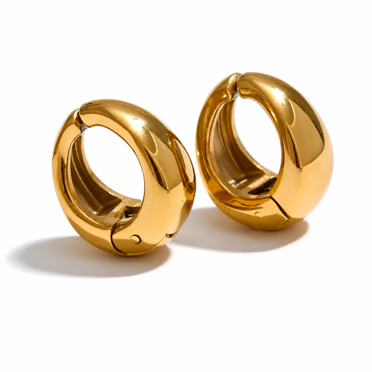 Aretes Tipo Clip Dorados | Acero Inoxidable