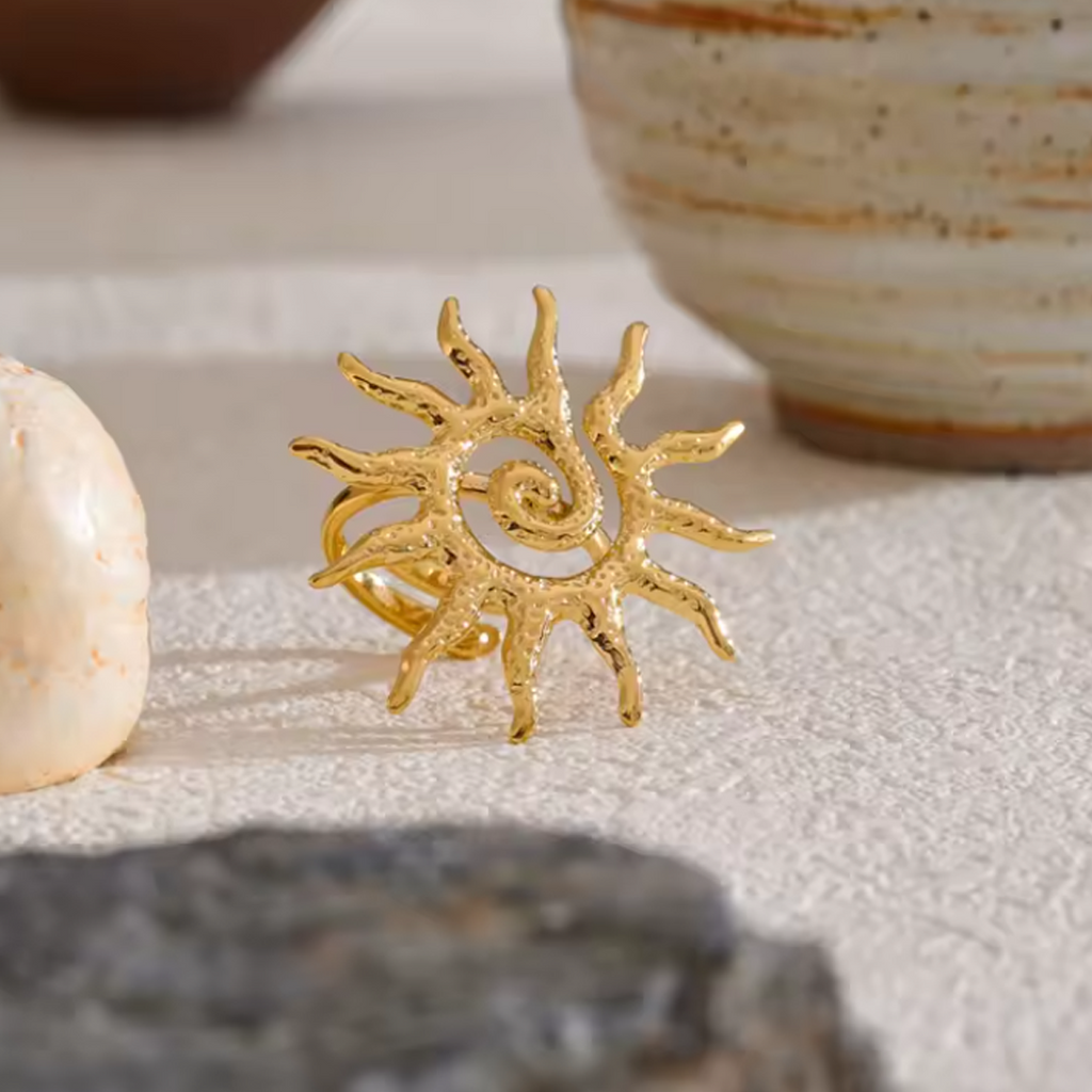 Anillo sol radiante | Enchapado en oro