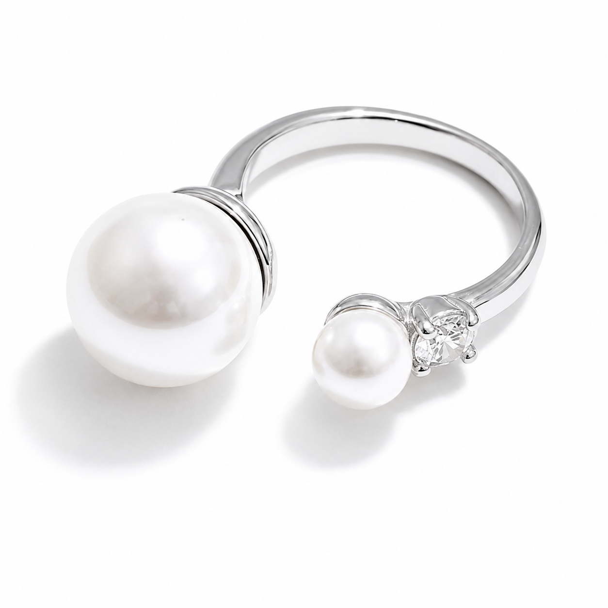 Anillo Ajustable con Perlas y Zirconia